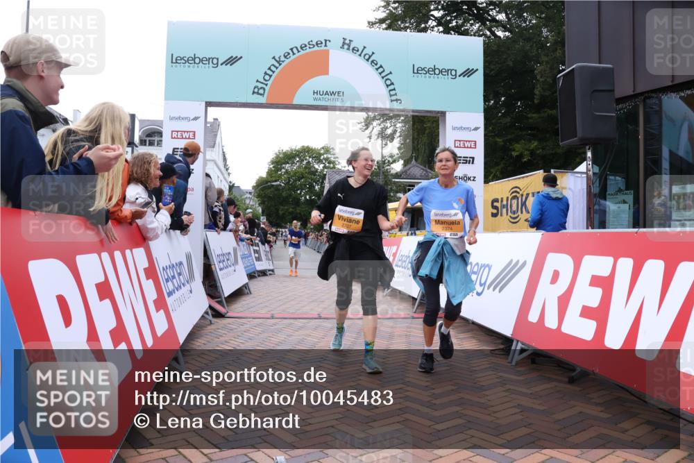 30.08.2026 - Blankeneser Heldenlauf Lena Gebhardt http://msf.ph/oto/10045483 30.08.2026 11:51:10 Ziel 2374, 2694, 2707 meine-sportfotos.de
