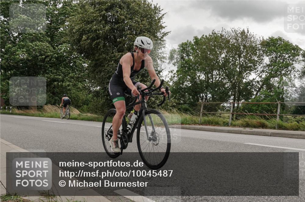 30.08.2026 - Elbe Triathlon Hamburg Michael Burmester http://msf.ph/oto/10045487 30.08.2026 15:27:00 Radfahren  meine-sportfotos.de