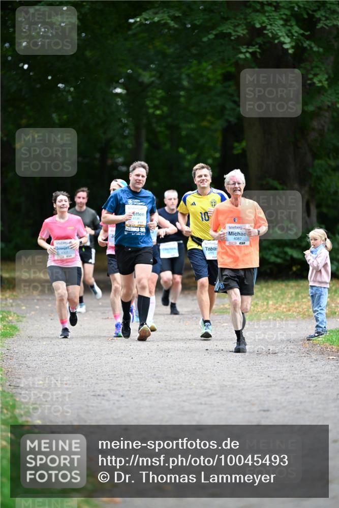 30.08.2026 - Blankeneser Heldenlauf Dr. Thomas Lammeyer http://msf.ph/oto/10045493 30.08.2026 11:22:42 Laufen 4307, 4136, 25, 10, 4175, 4087 meine-sportfotos.de