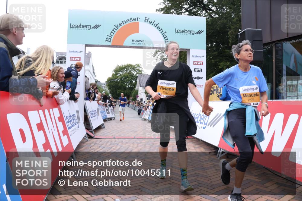 30.08.2026 - Blankeneser Heldenlauf Lena Gebhardt http://msf.ph/oto/10045511 30.08.2026 11:51:11 Ziel 2374, 2694, 2707 meine-sportfotos.de