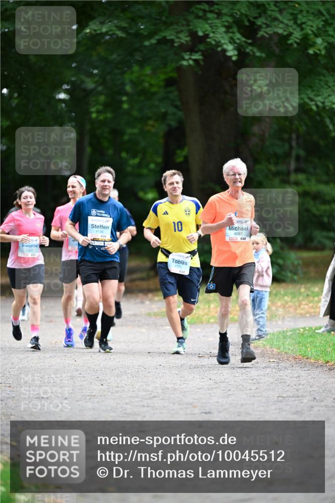 30.08.2026 - Blankeneser Heldenlauf Dr. Thomas Lammeyer http://msf.ph/oto/10045512 30.08.2026 11:22:43 Laufen 4307, 4136, 10, 4175, 4087, 57 meine-sportfotos.de