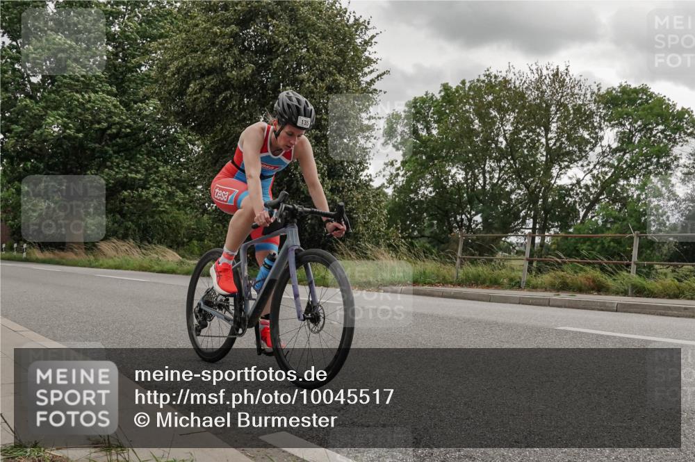 30.08.2026 - Elbe Triathlon Hamburg Michael Burmester http://msf.ph/oto/10045517 30.08.2026 15:27:15 Radfahren  meine-sportfotos.de