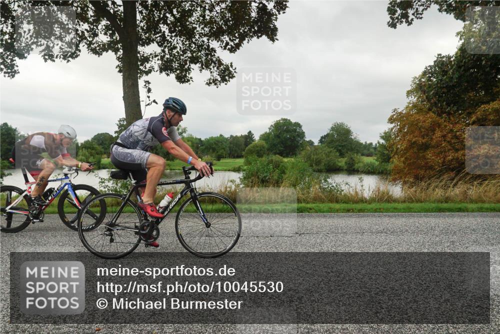 30.08.2026 - Elbe Triathlon Hamburg Michael Burmester http://msf.ph/oto/10045530 30.08.2026 09:18:07 Radfahren 236, 281, 386 meine-sportfotos.de