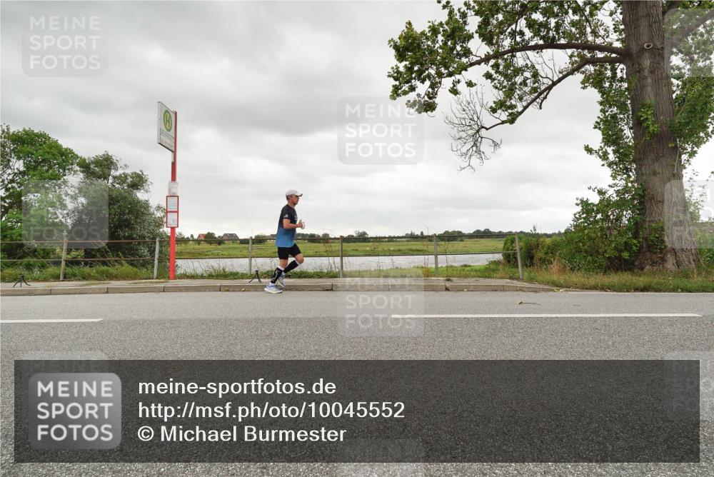 30.08.2026 - Elbe Triathlon Hamburg Michael Burmester http://msf.ph/oto/10045552 30.08.2026 14:24:15 Radfahren  meine-sportfotos.de