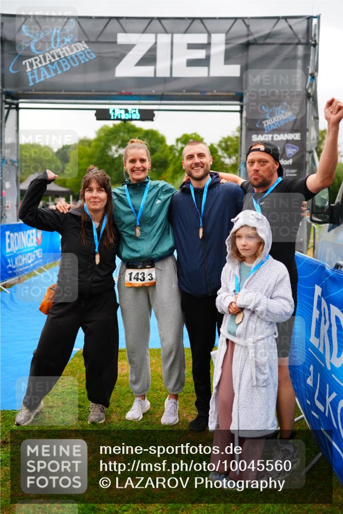 30.08.2026 - Elbe Triathlon Hamburg LAZAROV Photography http://msf.ph/oto/10045560 30.08.2026 17:03:03 Ziel  meine-sportfotos.de