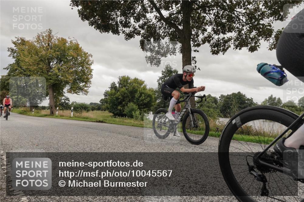 30.08.2026 - Elbe Triathlon Hamburg Michael Burmester http://msf.ph/oto/10045567 30.08.2026 09:28:09 Radfahren 215, 235, 253, 374, 534, 590, 698, 731 meine-sportfotos.de