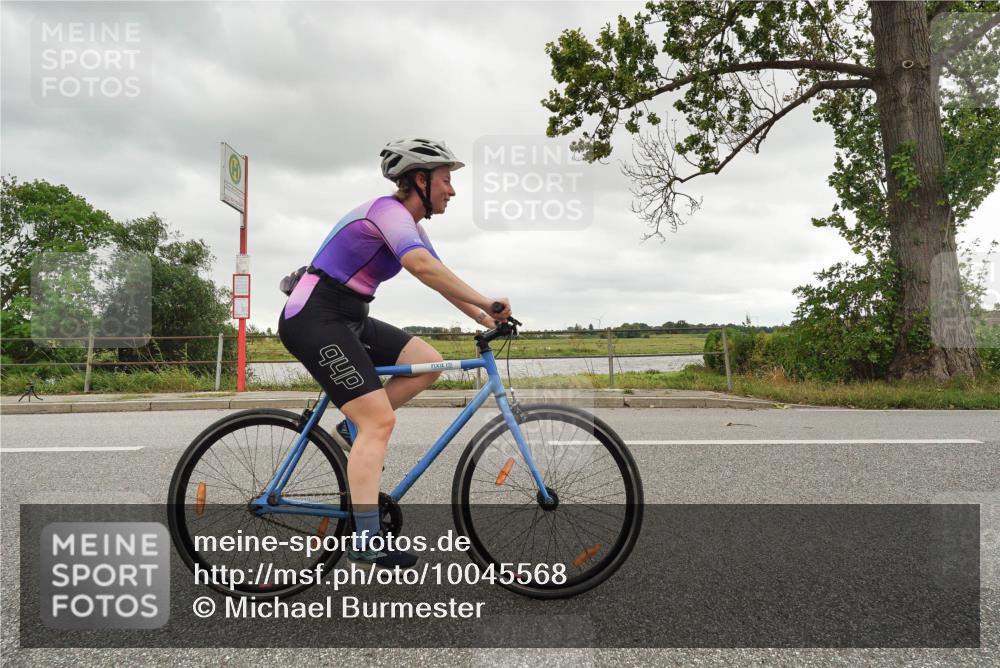 30.08.2026 - Elbe Triathlon Hamburg Michael Burmester http://msf.ph/oto/10045568 30.08.2026 14:24:48 Radfahren 130 meine-sportfotos.de