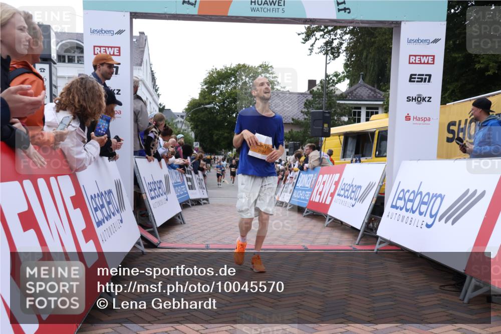 30.08.2026 - Blankeneser Heldenlauf Lena Gebhardt http://msf.ph/oto/10045570 30.08.2026 11:51:14 Ziel 2374, 2694, 2707 meine-sportfotos.de