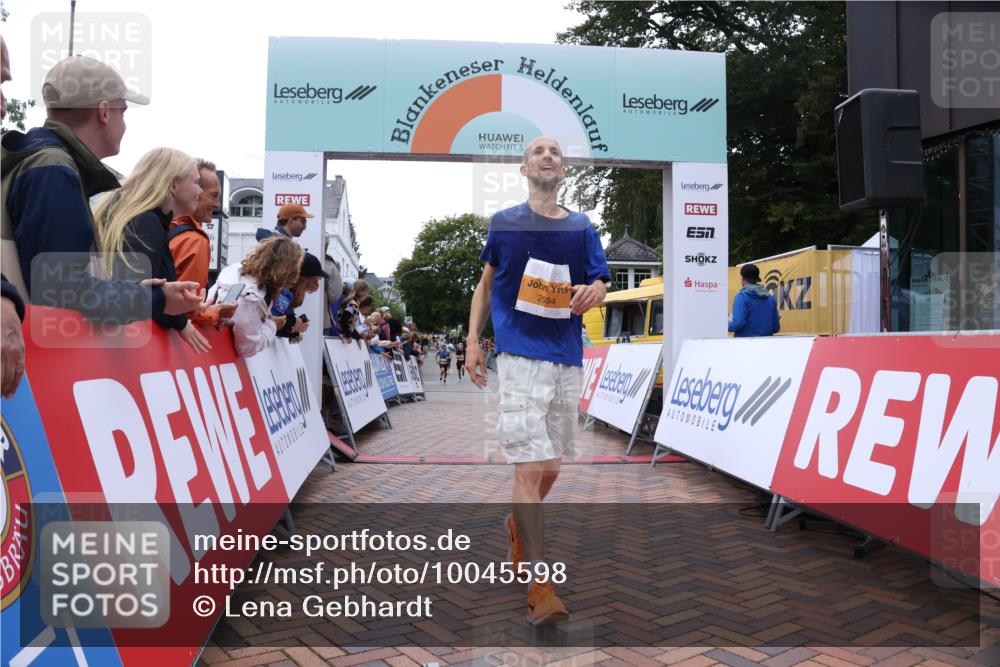 30.08.2026 - Blankeneser Heldenlauf Lena Gebhardt http://msf.ph/oto/10045598 30.08.2026 11:51:15 Ziel 2374, 2694, 2707 meine-sportfotos.de