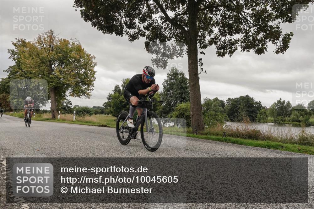 30.08.2026 - Elbe Triathlon Hamburg Michael Burmester http://msf.ph/oto/10045605 30.08.2026 09:28:15 Radfahren 235, 253, 558, 569, 698, 731, 741, 976 meine-sportfotos.de