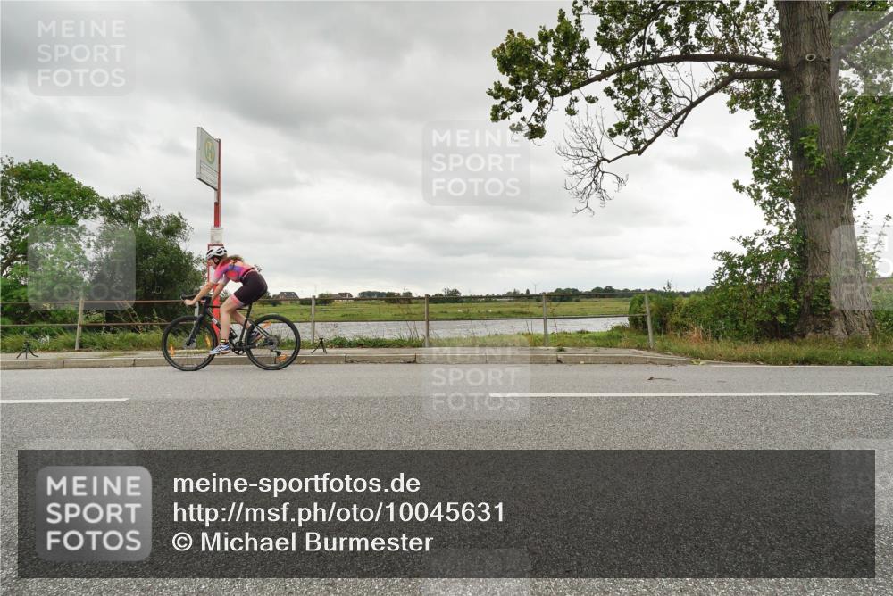30.08.2026 - Elbe Triathlon Hamburg Michael Burmester http://msf.ph/oto/10045631 30.08.2026 14:26:18 Radfahren  meine-sportfotos.de