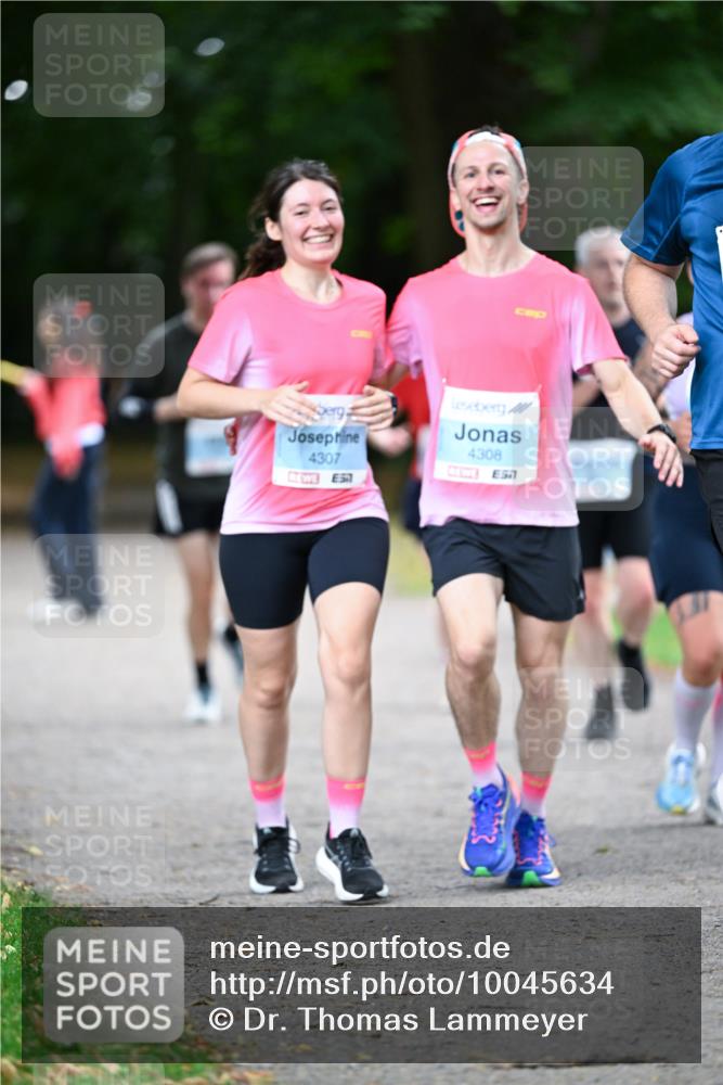 30.08.2026 - Blankeneser Heldenlauf Dr. Thomas Lammeyer http://msf.ph/oto/10045634 30.08.2026 11:22:48 Laufen 4307, 4308 meine-sportfotos.de