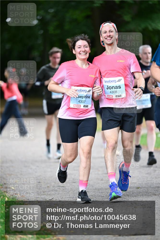 30.08.2026 - Blankeneser Heldenlauf Dr. Thomas Lammeyer http://msf.ph/oto/10045638 30.08.2026 11:22:48 Laufen 4307, 4308, 57 meine-sportfotos.de