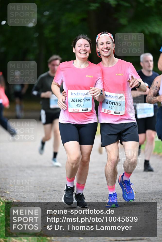 30.08.2026 - Blankeneser Heldenlauf Dr. Thomas Lammeyer http://msf.ph/oto/10045639 30.08.2026 11:22:48 Laufen 4307, 4308 meine-sportfotos.de