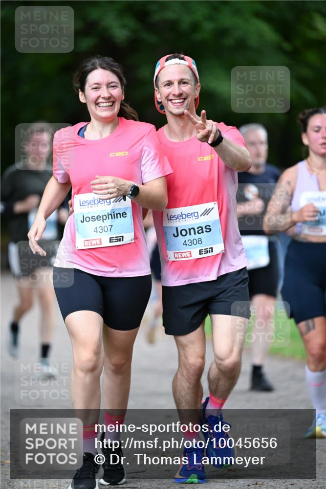 30.08.2026 - Blankeneser Heldenlauf Dr. Thomas Lammeyer http://msf.ph/oto/10045656 30.08.2026 11:22:49 Laufen 4307, 4308 meine-sportfotos.de