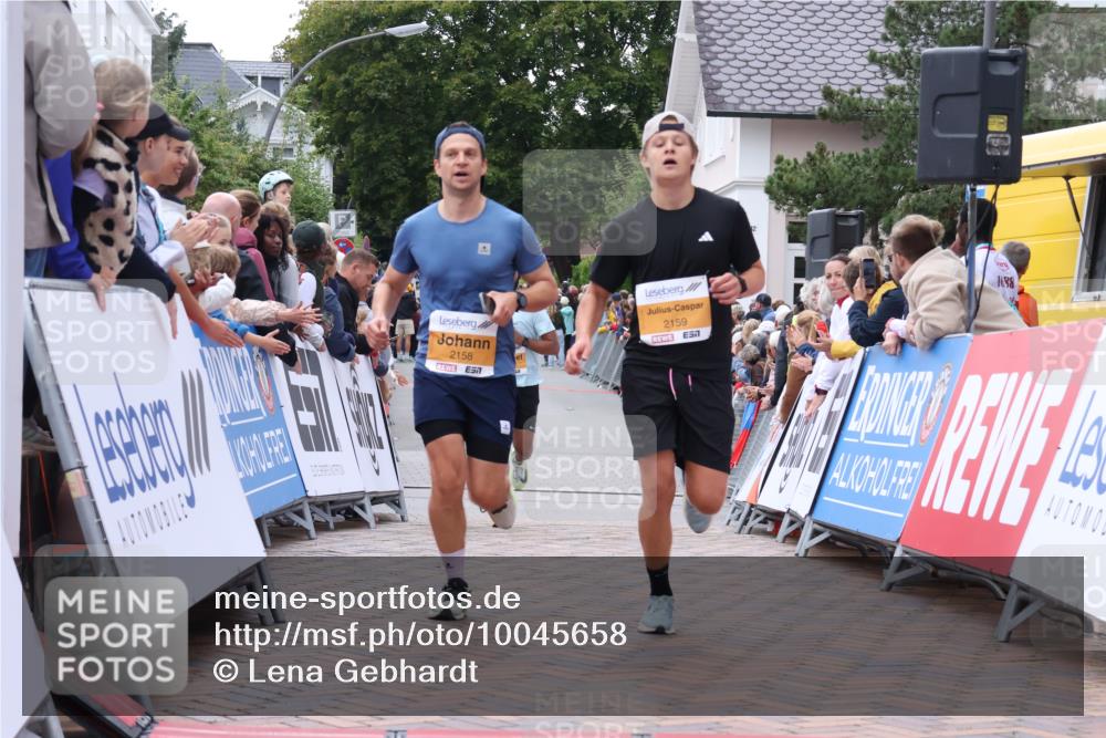 30.08.2026 - Blankeneser Heldenlauf Lena Gebhardt http://msf.ph/oto/10045658 30.08.2026 11:51:20 Ziel 2158, 2159, 2694, 2799 meine-sportfotos.de