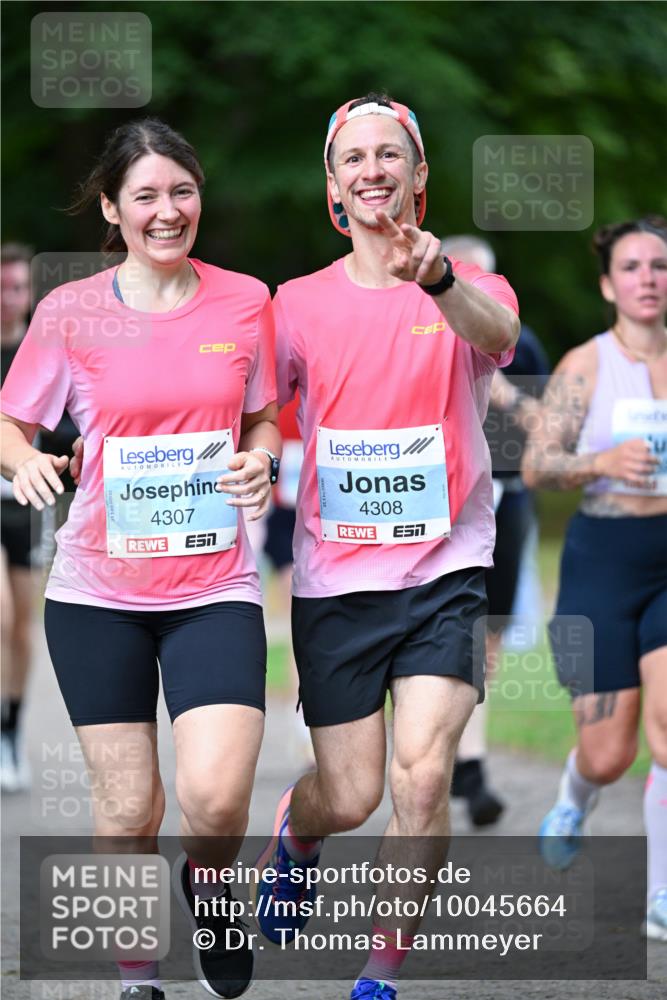 30.08.2026 - Blankeneser Heldenlauf Dr. Thomas Lammeyer http://msf.ph/oto/10045664 30.08.2026 11:22:49 Laufen 4307, 4308 meine-sportfotos.de