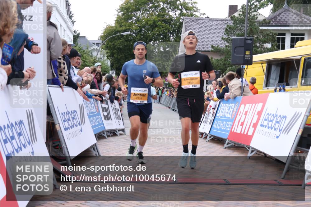 30.08.2026 - Blankeneser Heldenlauf Lena Gebhardt http://msf.ph/oto/10045674 30.08.2026 11:51:20 Ziel 2158, 2159, 2694, 2799 meine-sportfotos.de