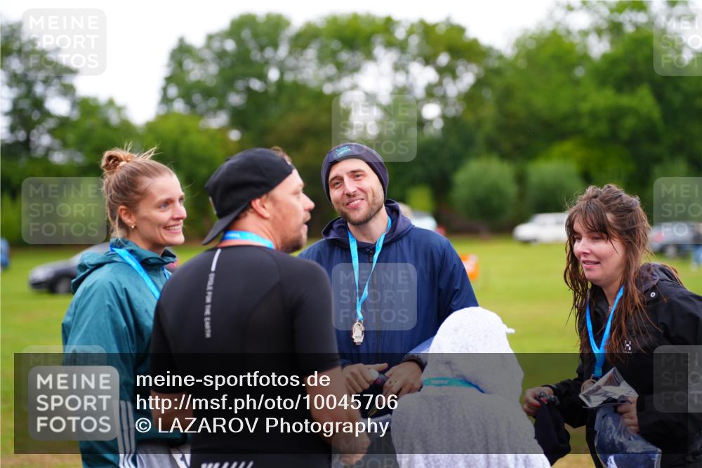 30.08.2026 - Elbe Triathlon Hamburg LAZAROV Photography http://msf.ph/oto/10045706 30.08.2026 17:04:10 Ziel  meine-sportfotos.de