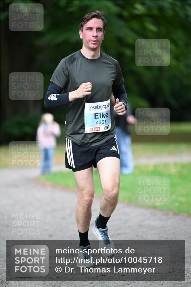 30.08.2026 - Blankeneser Heldenlauf Dr. Thomas Lammeyer http://msf.ph/oto/10045718 30.08.2026 11:22:52 Laufen 4251 meine-sportfotos.de
