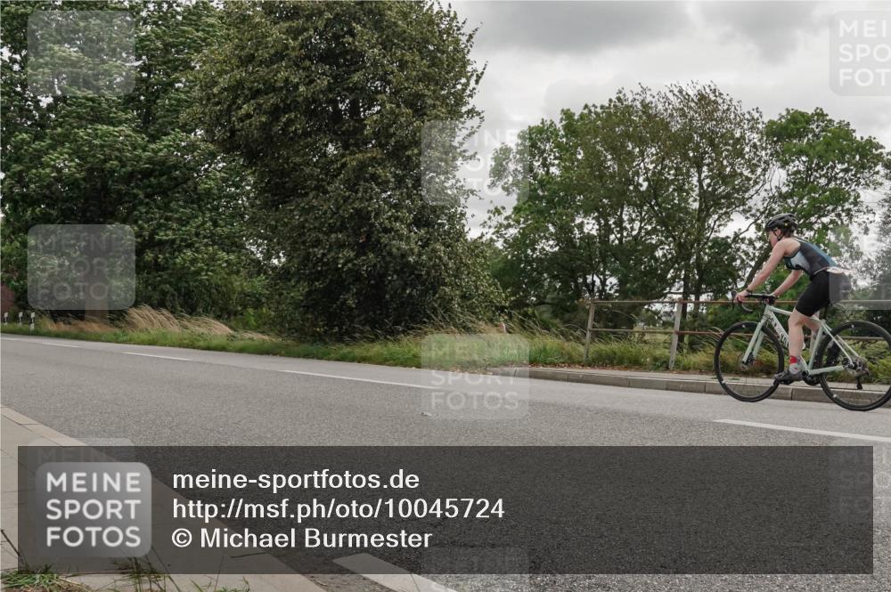 30.08.2026 - Elbe Triathlon Hamburg Michael Burmester http://msf.ph/oto/10045724 30.08.2026 15:28:56 Radfahren  meine-sportfotos.de