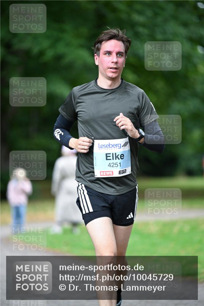 30.08.2026 - Blankeneser Heldenlauf Dr. Thomas Lammeyer http://msf.ph/oto/10045729 30.08.2026 11:22:52 Laufen 4251 meine-sportfotos.de