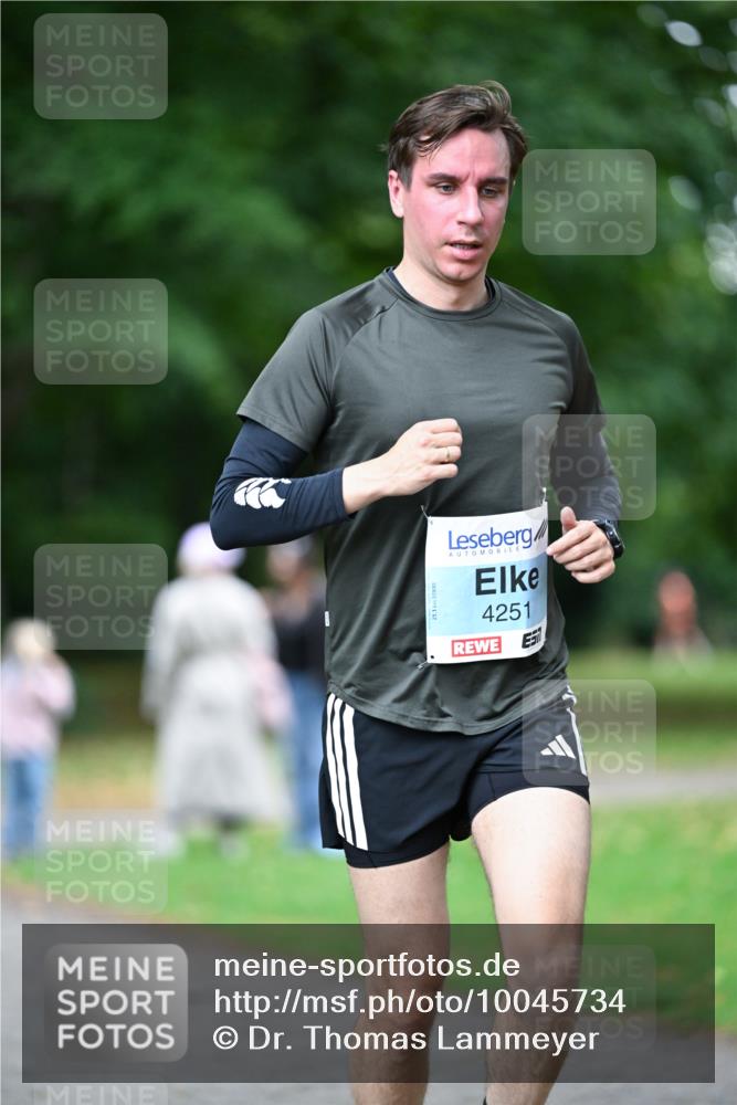30.08.2026 - Blankeneser Heldenlauf Dr. Thomas Lammeyer http://msf.ph/oto/10045734 30.08.2026 11:22:53 Laufen 4251 meine-sportfotos.de