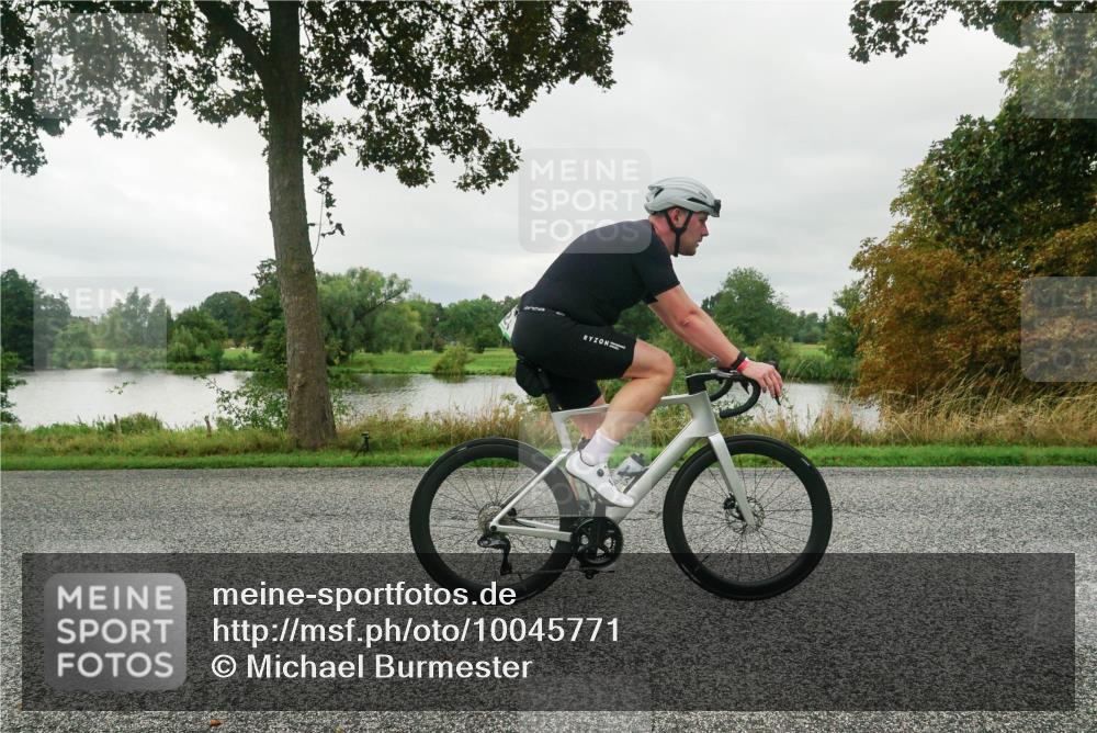 30.08.2026 - Elbe Triathlon Hamburg Michael Burmester http://msf.ph/oto/10045771 30.08.2026 09:19:12 Radfahren 412, 536, 623, 771 meine-sportfotos.de