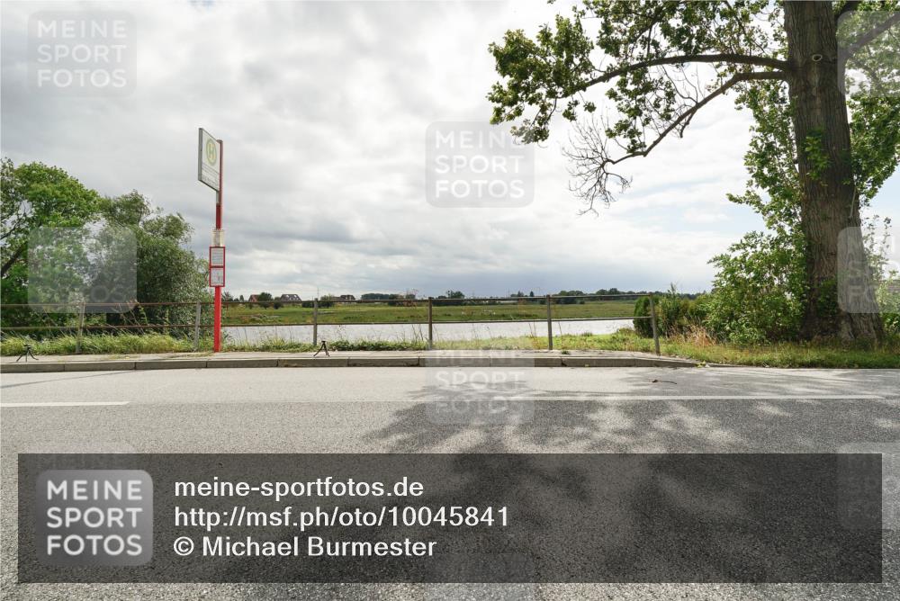30.08.2026 - Elbe Triathlon Hamburg Michael Burmester http://msf.ph/oto/10045841 30.08.2026 14:33:02 Radfahren  meine-sportfotos.de