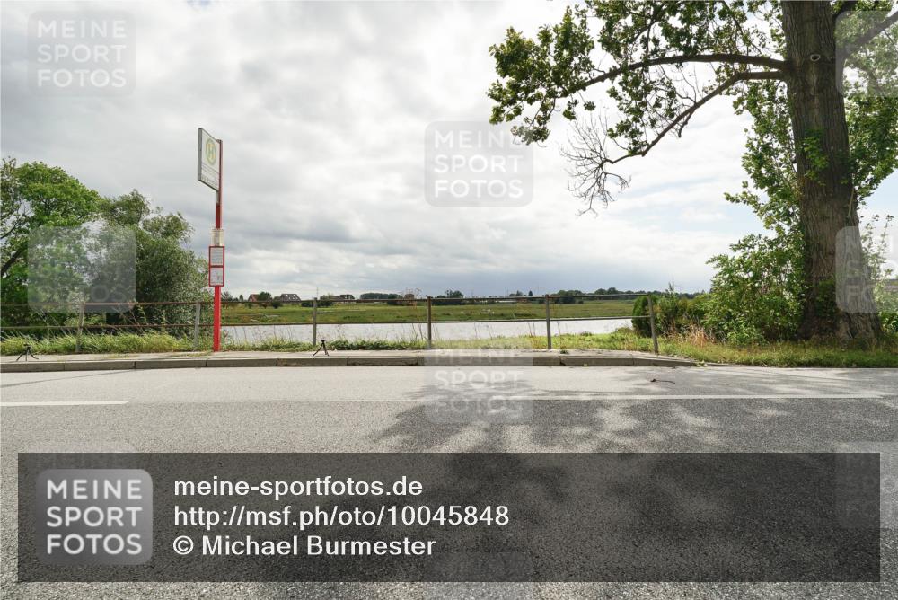 30.08.2026 - Elbe Triathlon Hamburg Michael Burmester http://msf.ph/oto/10045848 30.08.2026 14:33:03 Radfahren  meine-sportfotos.de