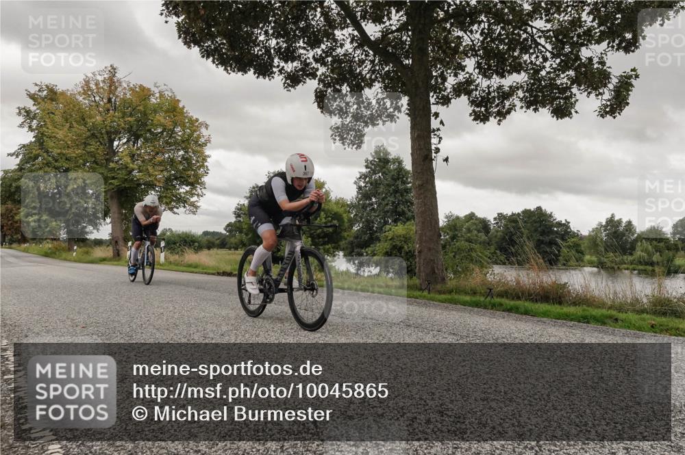 30.08.2026 - Elbe Triathlon Hamburg Michael Burmester http://msf.ph/oto/10045865 30.08.2026 09:29:28 Radfahren 268, 348, 367, 393, 395, 430, 532, 722 meine-sportfotos.de