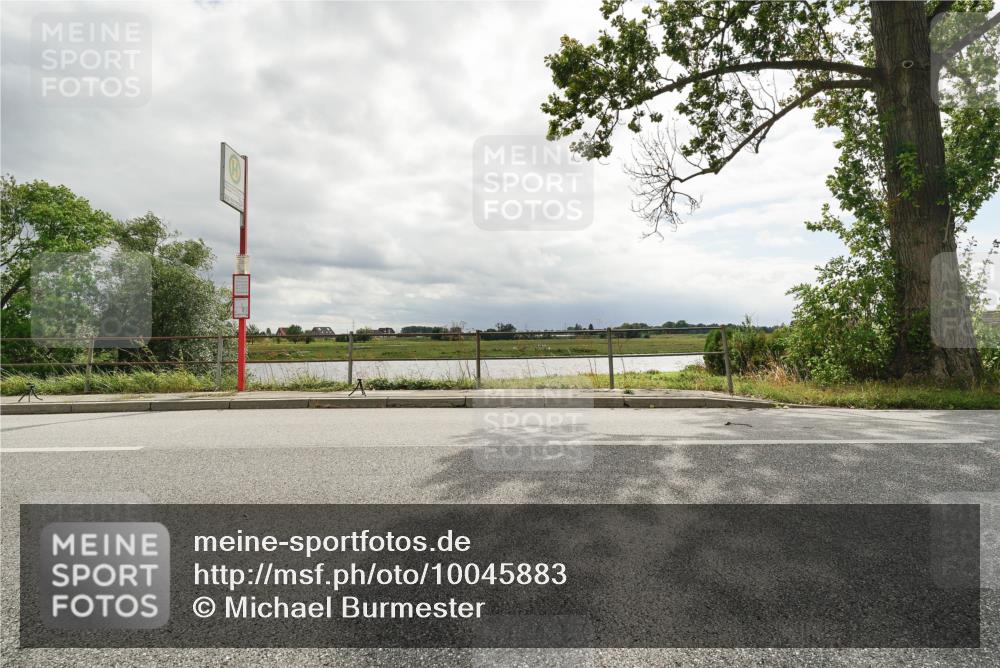 30.08.2026 - Elbe Triathlon Hamburg Michael Burmester http://msf.ph/oto/10045883 30.08.2026 14:33:06 Radfahren  meine-sportfotos.de