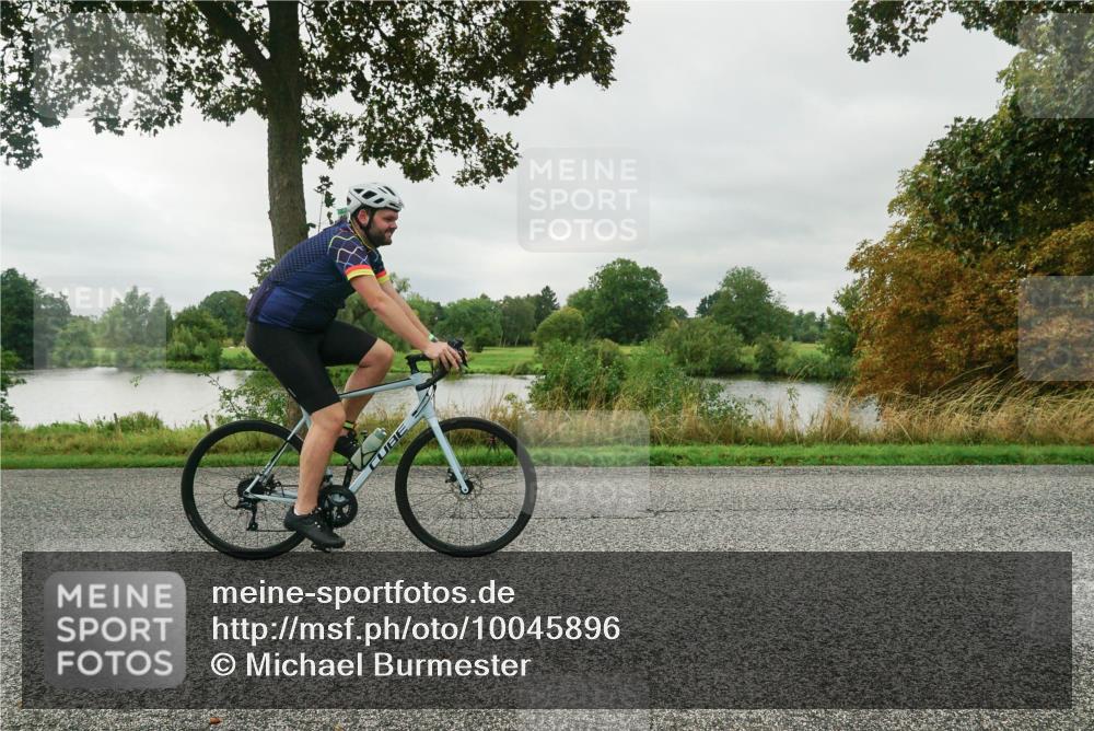 30.08.2026 - Elbe Triathlon Hamburg Michael Burmester http://msf.ph/oto/10045896 30.08.2026 09:19:52 Radfahren 381, 400, 419 meine-sportfotos.de