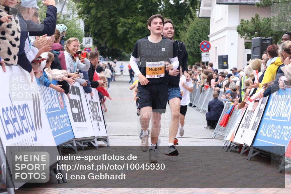 30.08.2026 - Blankeneser Heldenlauf Lena Gebhardt http://msf.ph/oto/10045930 30.08.2026 11:51:40 Ziel 2222, 2229, 2508, 2517, 2554, 2749, 2835 meine-sportfotos.de