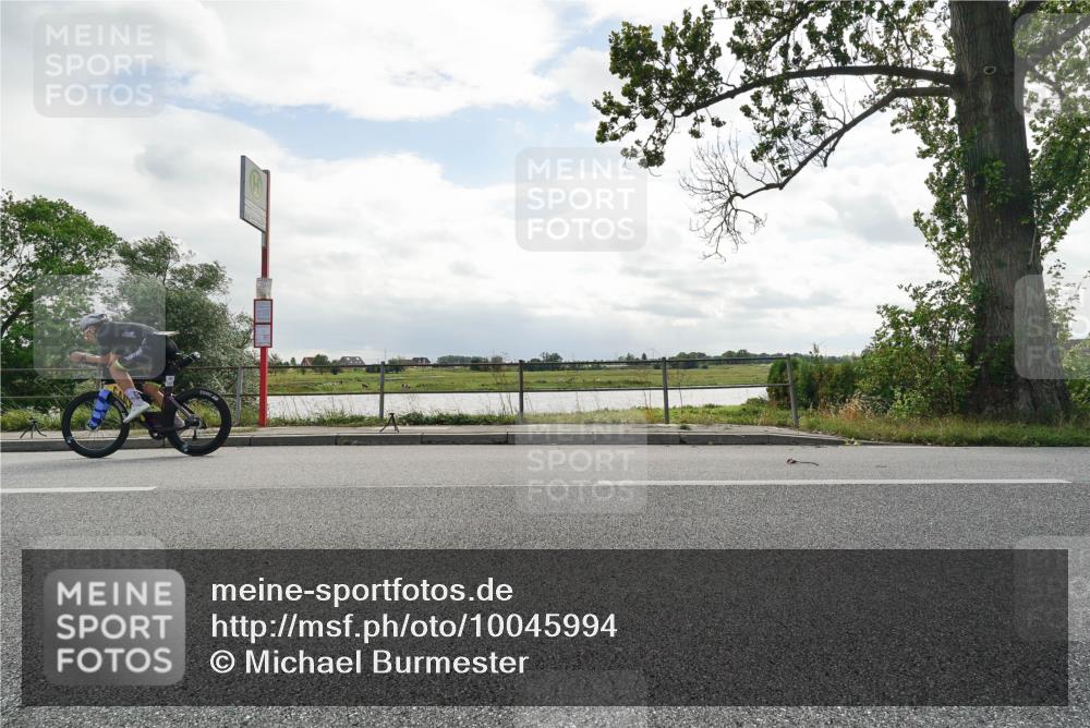 30.08.2026 - Elbe Triathlon Hamburg Michael Burmester http://msf.ph/oto/10045994 30.08.2026 14:39:01 Radfahren  meine-sportfotos.de