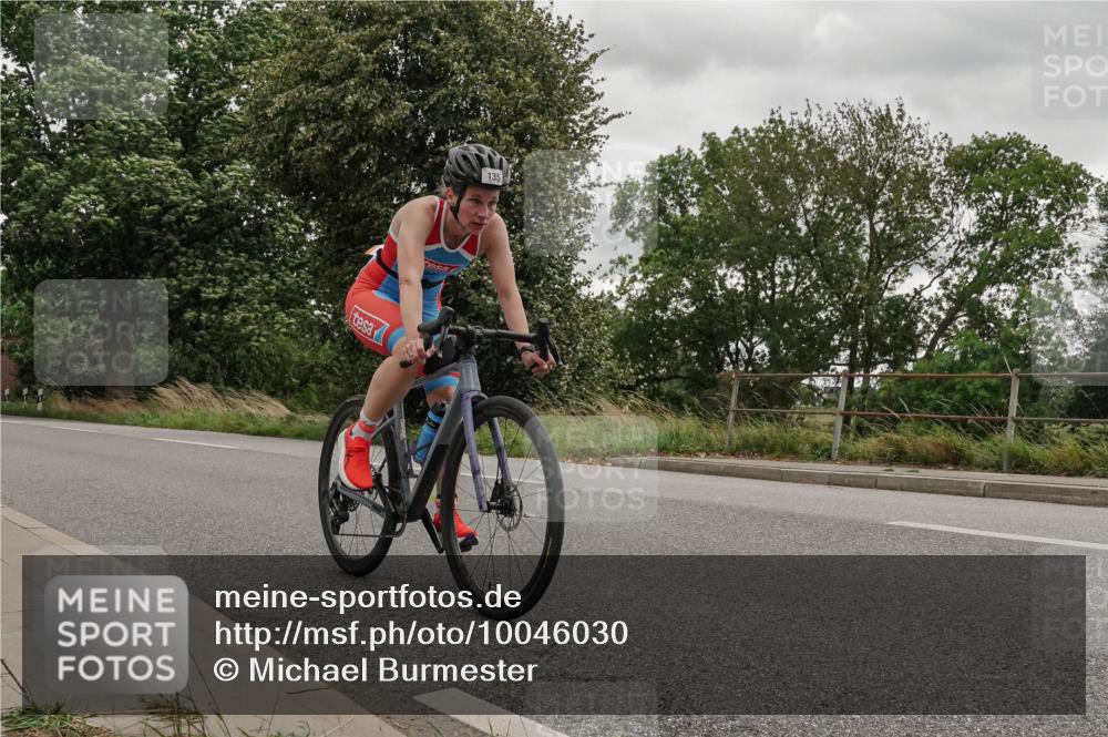 30.08.2026 - Elbe Triathlon Hamburg Michael Burmester http://msf.ph/oto/10046030 30.08.2026 15:32:10 Radfahren  meine-sportfotos.de