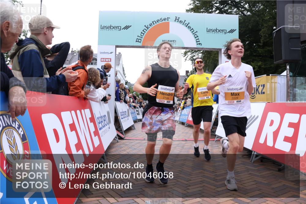 30.08.2026 - Blankeneser Heldenlauf Lena Gebhardt http://msf.ph/oto/10046058 30.08.2026 11:51:46 Ziel 2222, 2229, 2369, 2554, 2749 meine-sportfotos.de