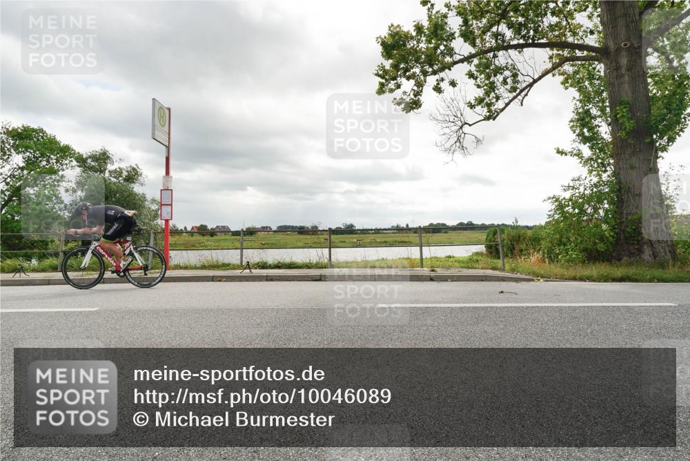 30.08.2026 - Elbe Triathlon Hamburg Michael Burmester http://msf.ph/oto/10046089 30.08.2026 14:42:46 Radfahren  meine-sportfotos.de