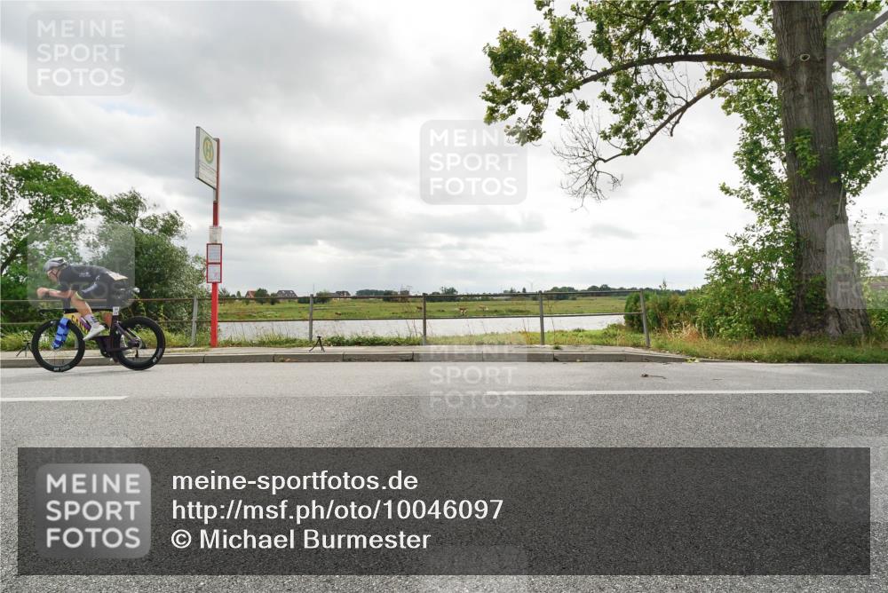 30.08.2026 - Elbe Triathlon Hamburg Michael Burmester http://msf.ph/oto/10046097 30.08.2026 14:42:47 Radfahren  meine-sportfotos.de