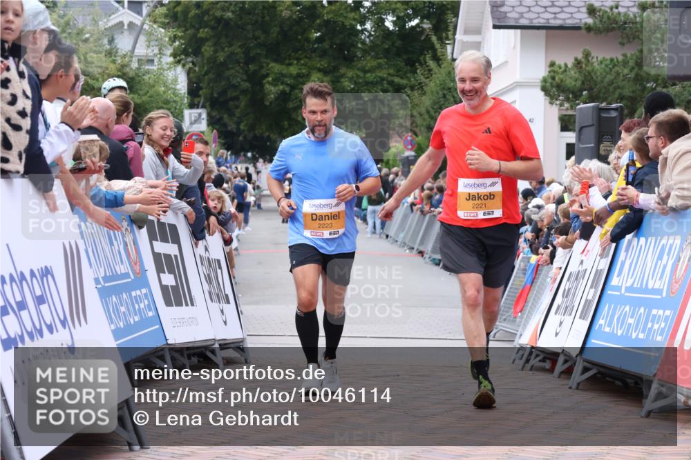 30.08.2026 - Blankeneser Heldenlauf Lena Gebhardt http://msf.ph/oto/10046114 30.08.2026 11:52:14 Ziel 2221, 2223 meine-sportfotos.de