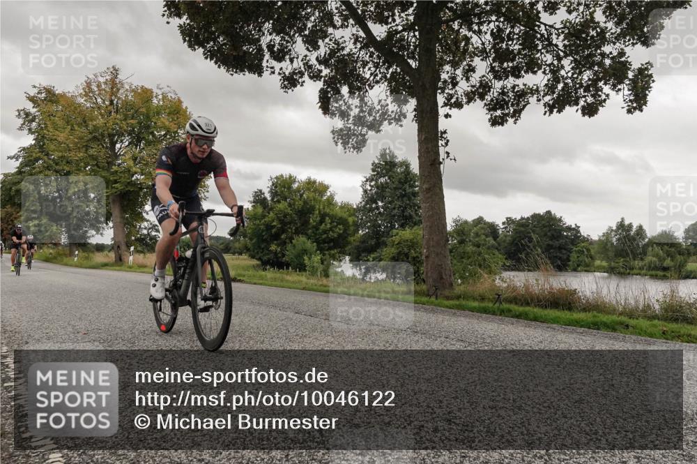 30.08.2026 - Elbe Triathlon Hamburg Michael Burmester http://msf.ph/oto/10046122 30.08.2026 09:30:26 Radfahren 321, 438, 452, 489, 527, 769, 779, 869 meine-sportfotos.de