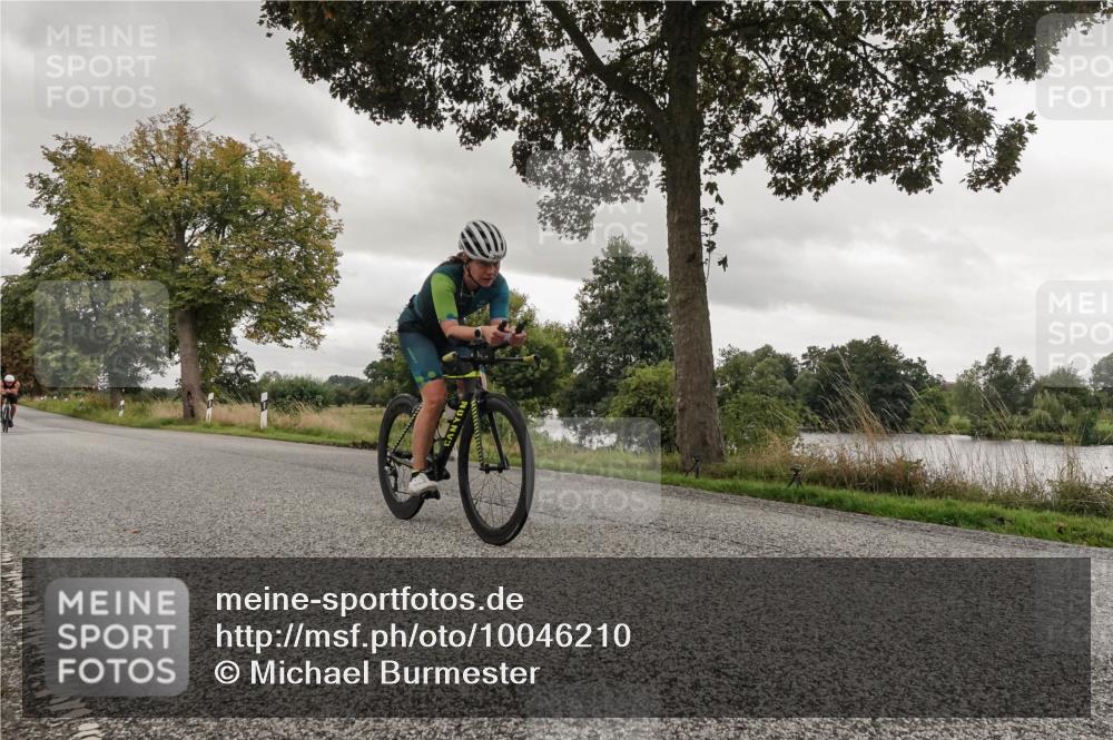 30.08.2026 - Elbe Triathlon Hamburg Michael Burmester http://msf.ph/oto/10046210 30.08.2026 09:30:48 Radfahren 354, 433, 572, 671, 700 meine-sportfotos.de