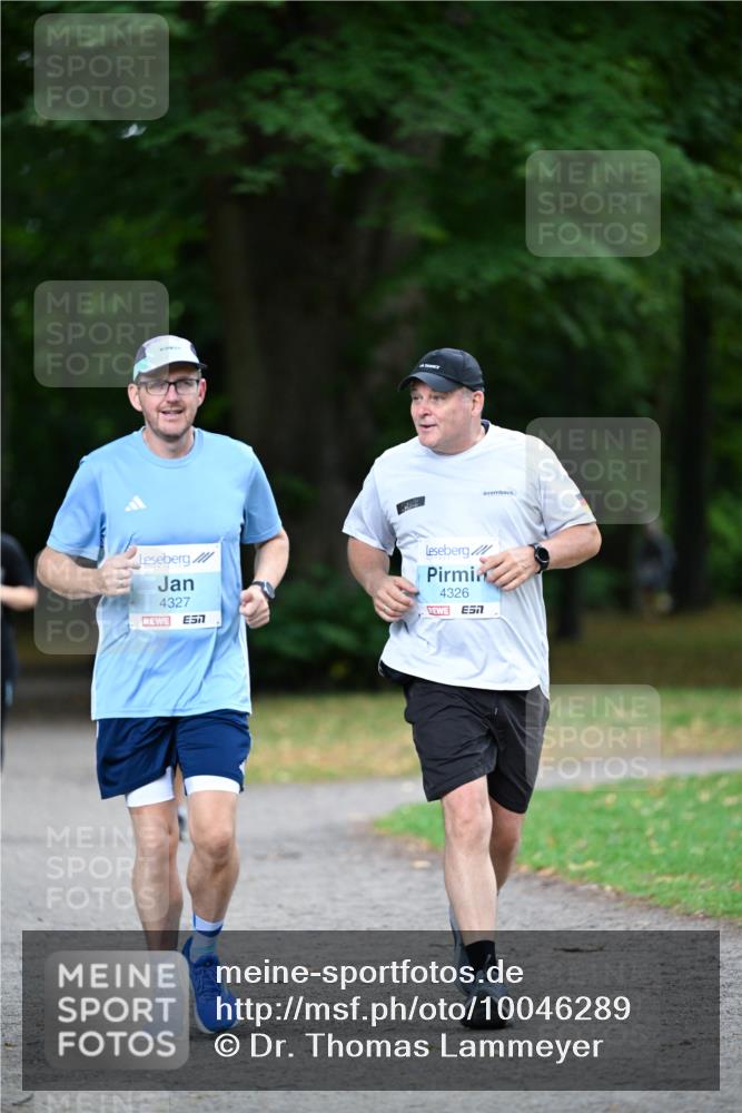 30.08.2026 - Blankeneser Heldenlauf Dr. Thomas Lammeyer http://msf.ph/oto/10046289 30.08.2026 11:24:13 Laufen 4327, 4326, 7 meine-sportfotos.de