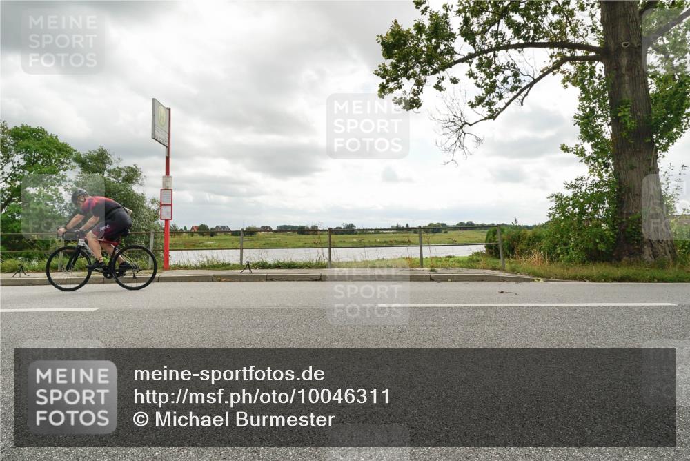 30.08.2026 - Elbe Triathlon Hamburg Michael Burmester http://msf.ph/oto/10046311 30.08.2026 14:46:40 Radfahren  meine-sportfotos.de