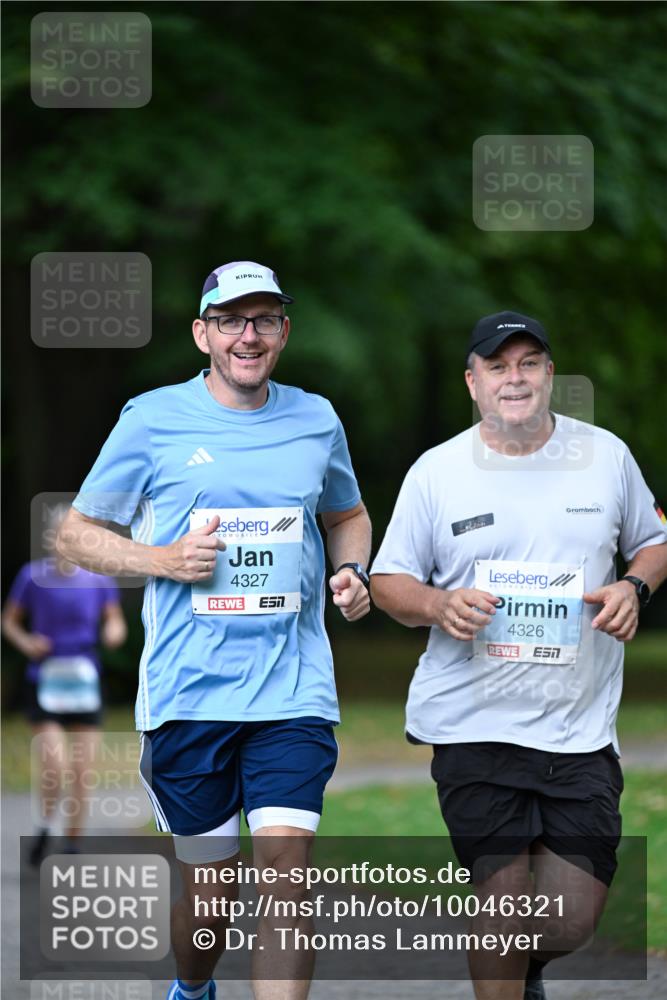 30.08.2026 - Blankeneser Heldenlauf Dr. Thomas Lammeyer http://msf.ph/oto/10046321 30.08.2026 11:24:14 Laufen 4327, 4326, 7 meine-sportfotos.de