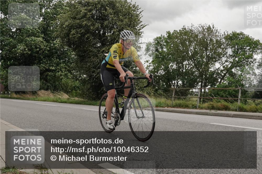 30.08.2026 - Elbe Triathlon Hamburg Michael Burmester http://msf.ph/oto/10046352 30.08.2026 15:35:23 Radfahren  meine-sportfotos.de