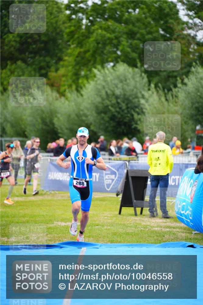 30.08.2026 - Elbe Triathlon Hamburg LAZAROV Photography http://msf.ph/oto/10046558 30.08.2026 10:25:58 Ziel 288 meine-sportfotos.de