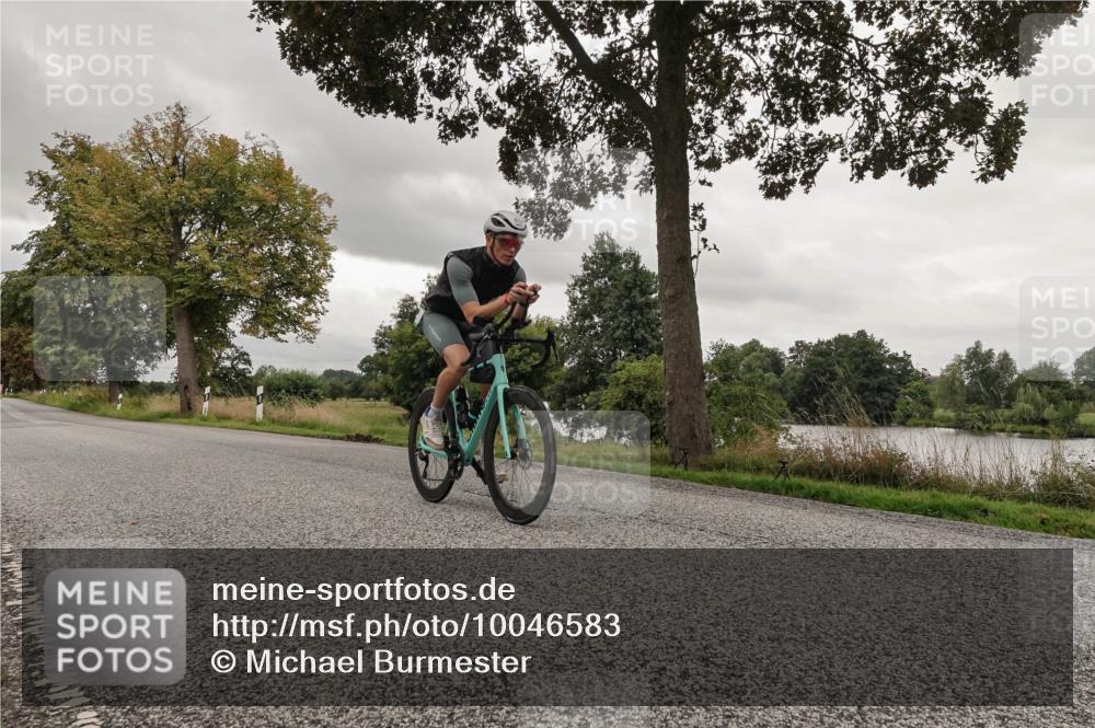 30.08.2026 - Elbe Triathlon Hamburg Michael Burmester http://msf.ph/oto/10046583 30.08.2026 09:32:04 Radfahren 263, 327, 537, 538, 622 meine-sportfotos.de