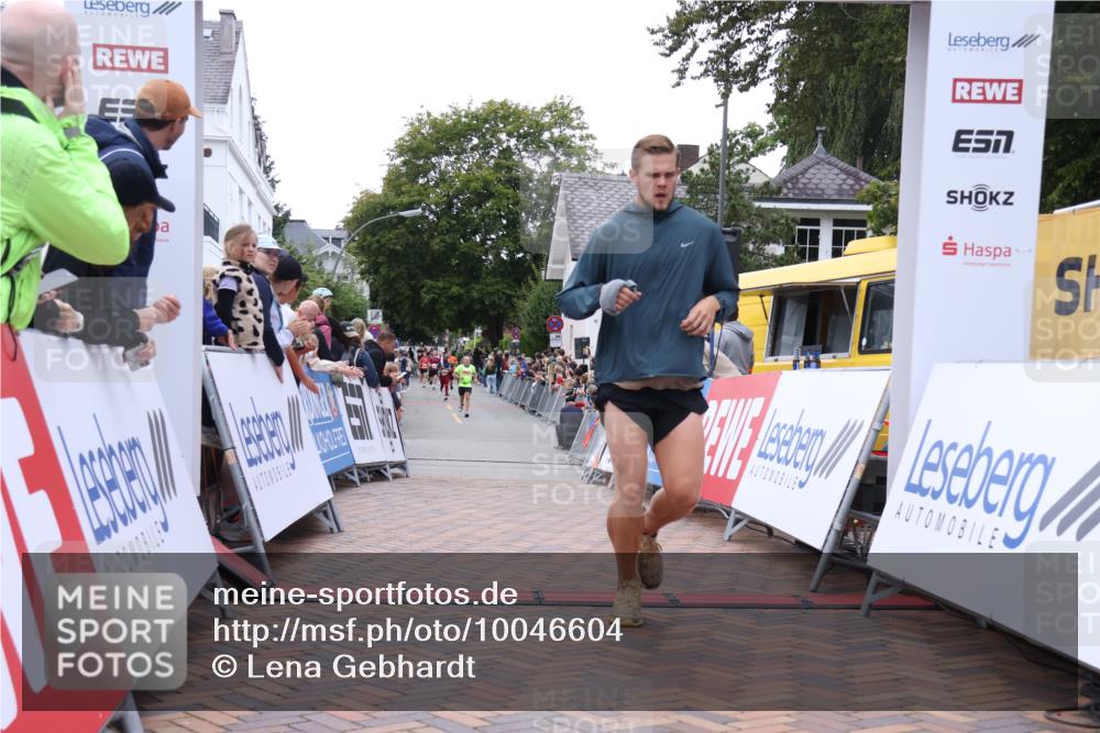 30.08.2026 - Blankeneser Heldenlauf Lena Gebhardt http://msf.ph/oto/10046604 30.08.2026 11:53:00 Ziel 2016, 2635, 2911 meine-sportfotos.de