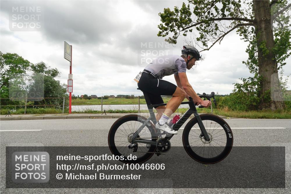 30.08.2026 - Elbe Triathlon Hamburg Michael Burmester http://msf.ph/oto/10046606 30.08.2026 14:50:28 Radfahren 162 meine-sportfotos.de